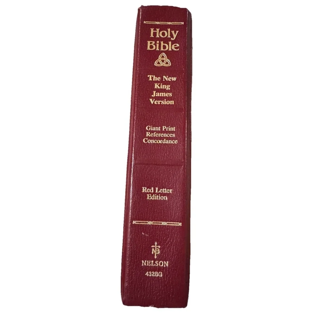 Holy Bible New King James GIANT PRINT Red Letter Reference Edition Nelson 432BG